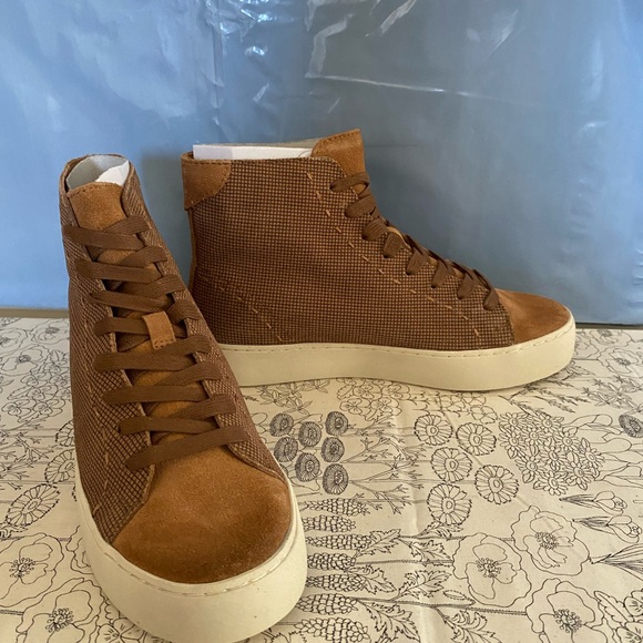 Frye Sneaker - Picture 6 of 9